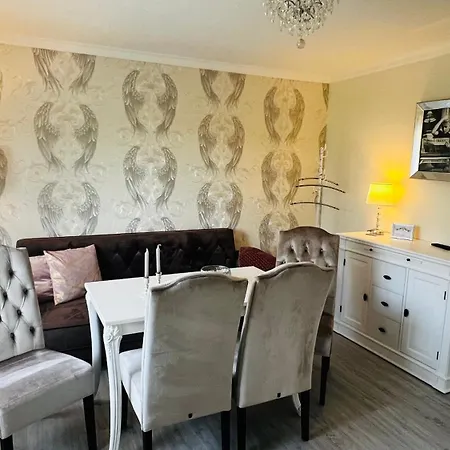 Maison Lily 5 Lägenhet *